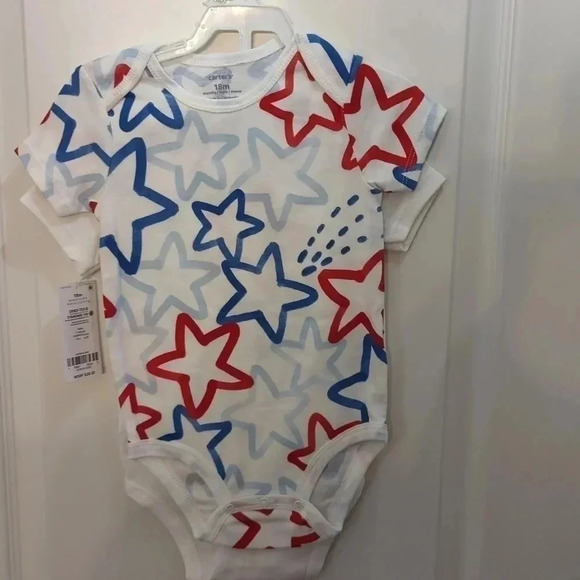Carter's 2 pack 4th of July bodysuits - Picture 4 of 5